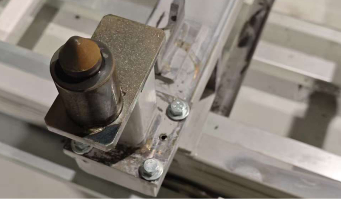 面漆滑橇清洗后